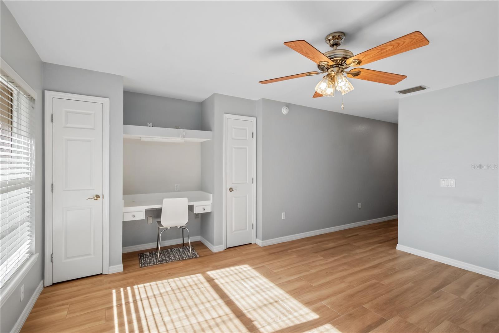 SUMMIT DOWNS - Residential