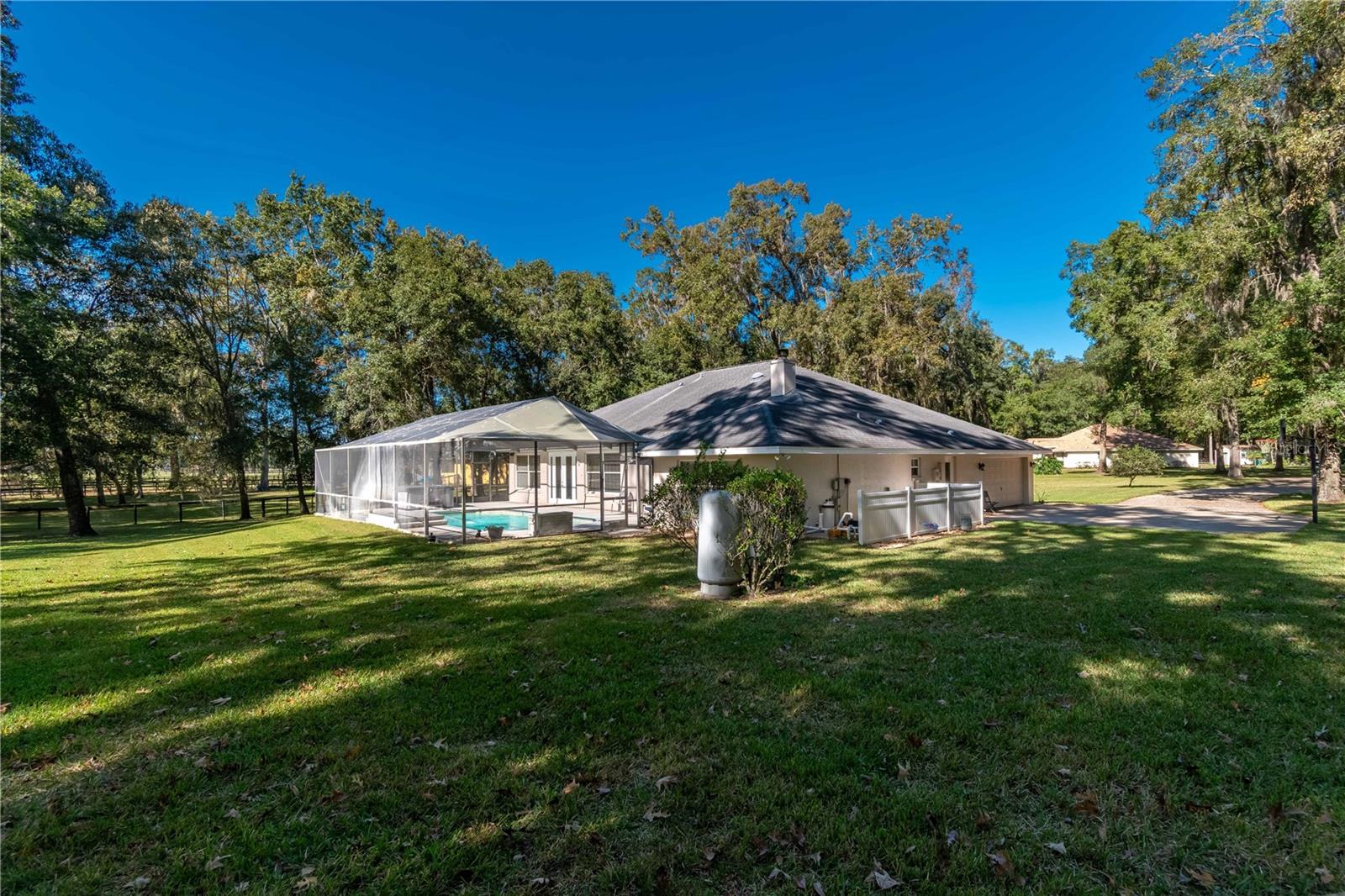 SUMMIT DOWNS - Residential