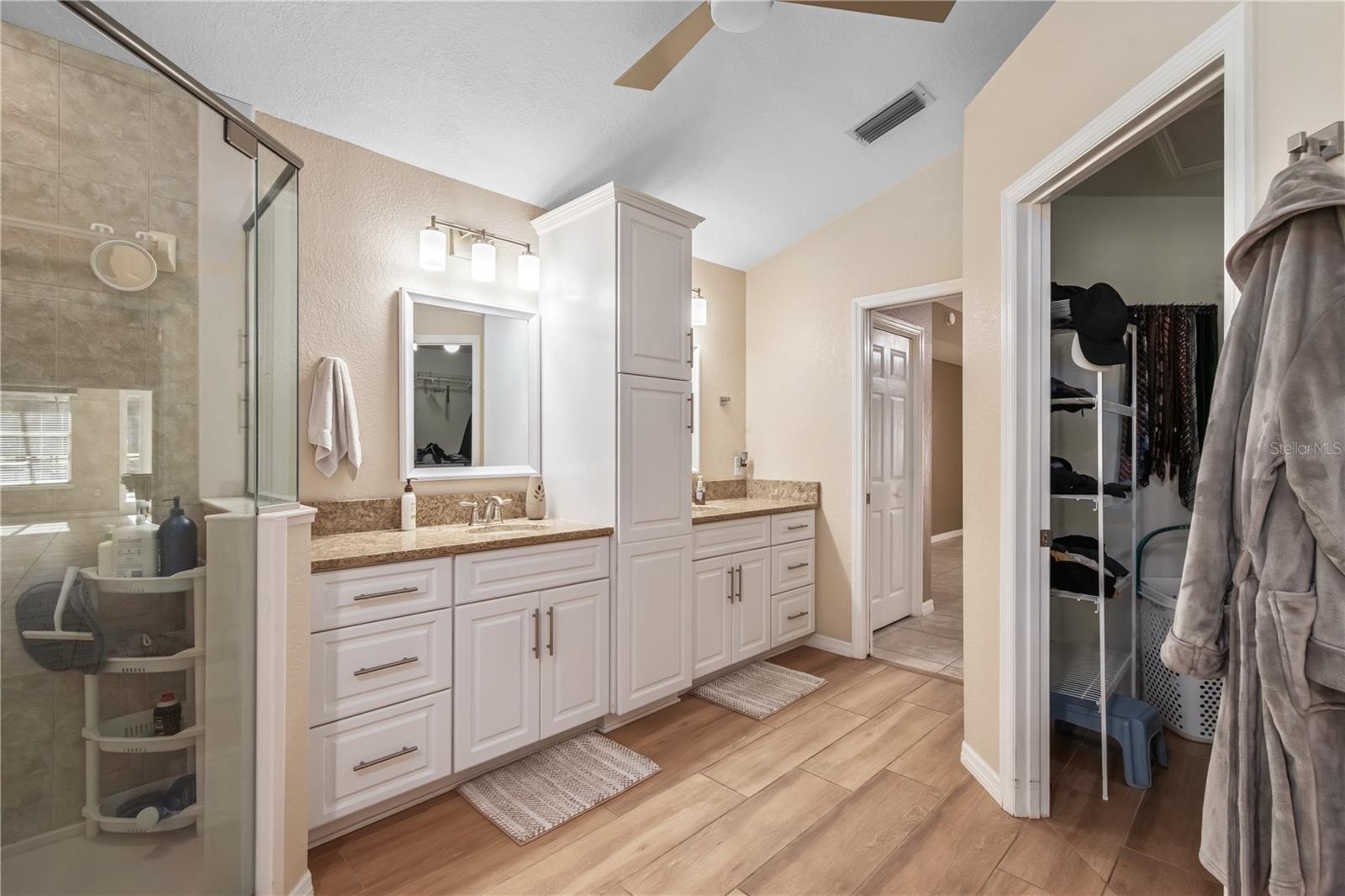 SUMMIT DOWNS - Residential