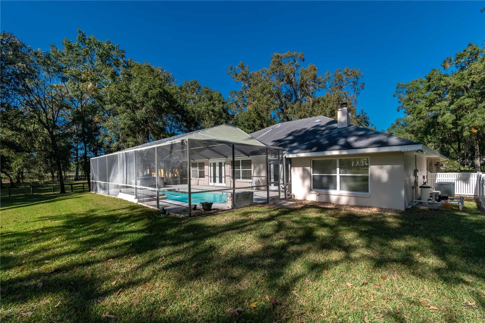 SUMMIT DOWNS - Residential