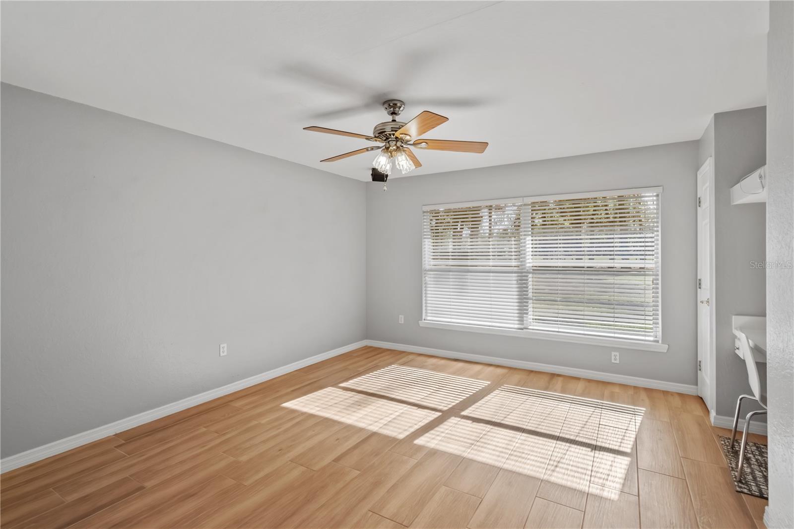 SUMMIT DOWNS - Residential