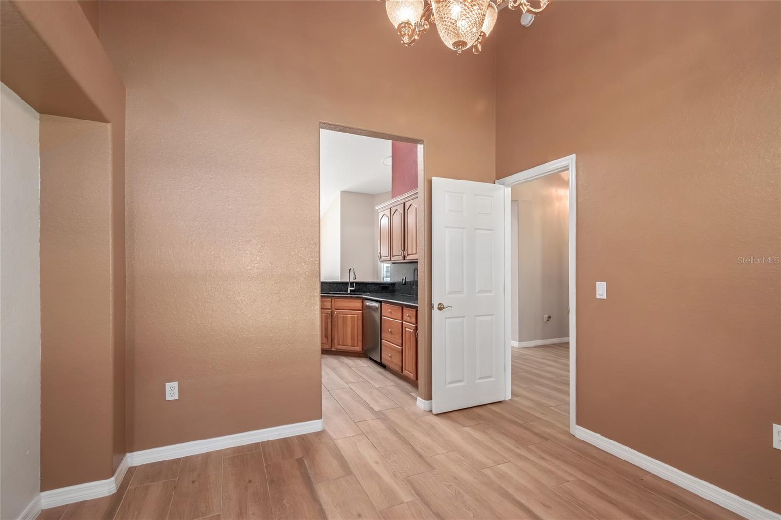 SUMMIT DOWNS - Residential