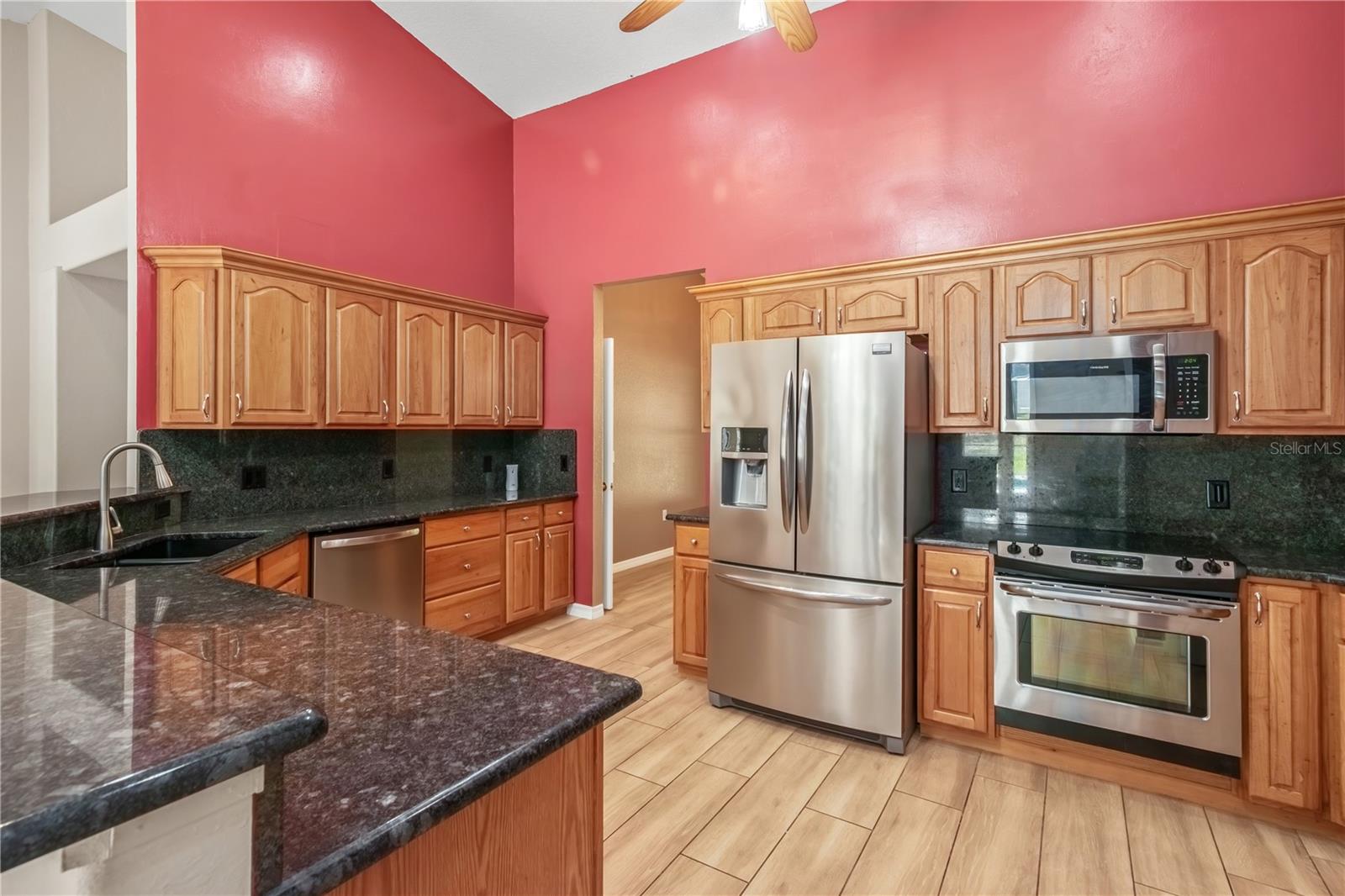 SUMMIT DOWNS - Residential