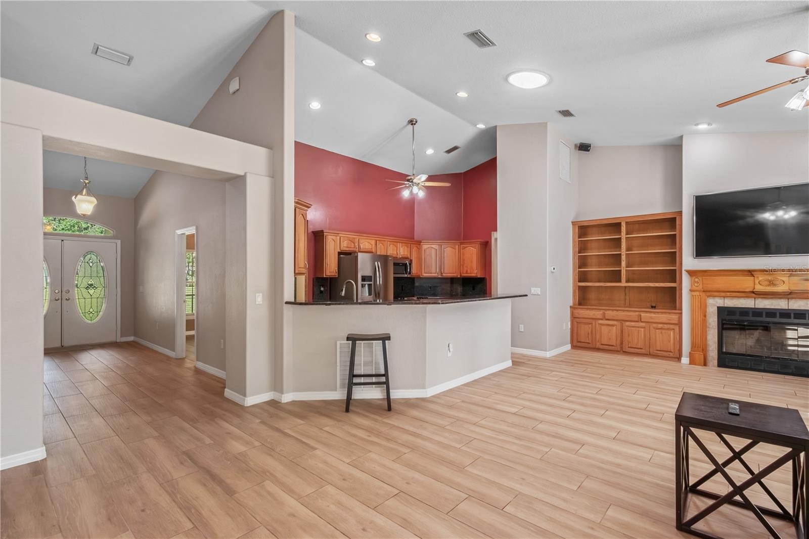 SUMMIT DOWNS - Residential