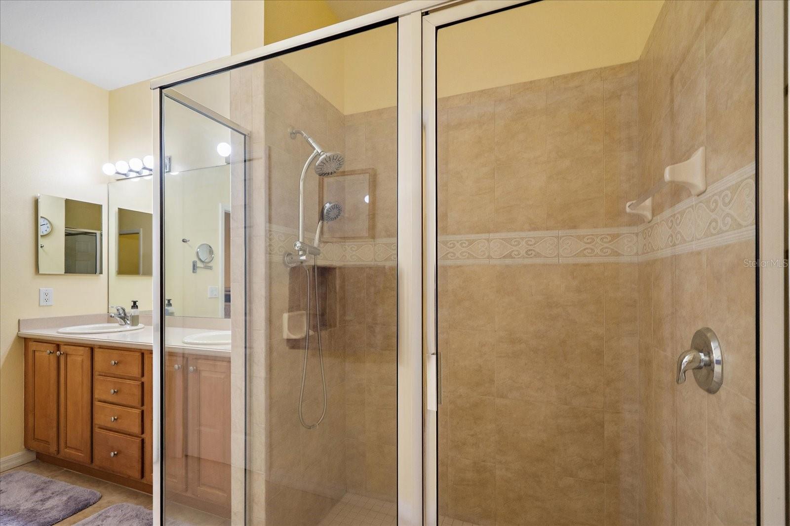 LEXINGTON PH IV - Residential