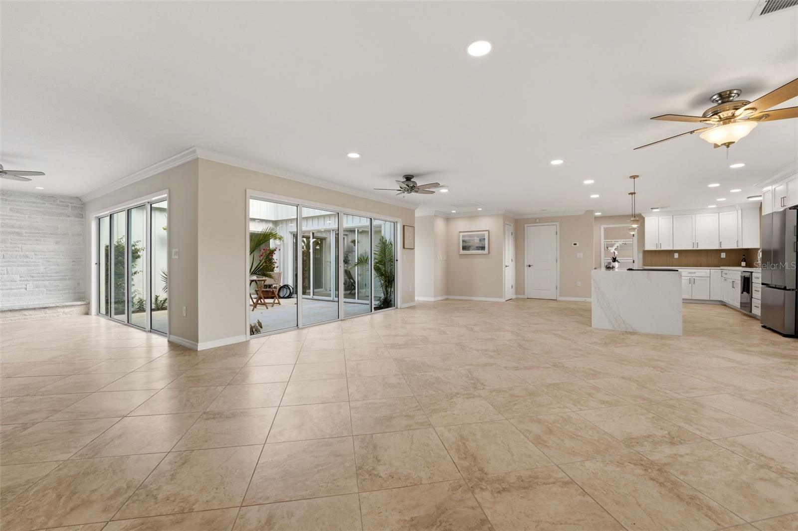 BLUE DOLPHIN ESTATES - Residential