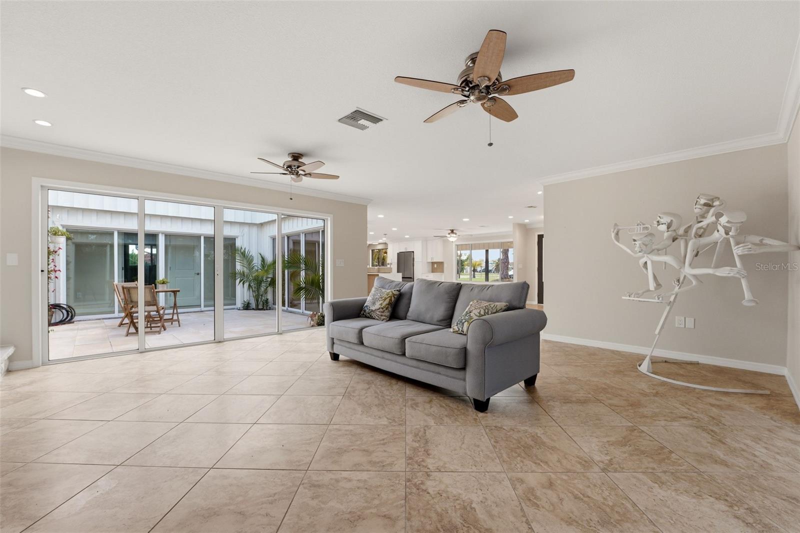 BLUE DOLPHIN ESTATES - Residential