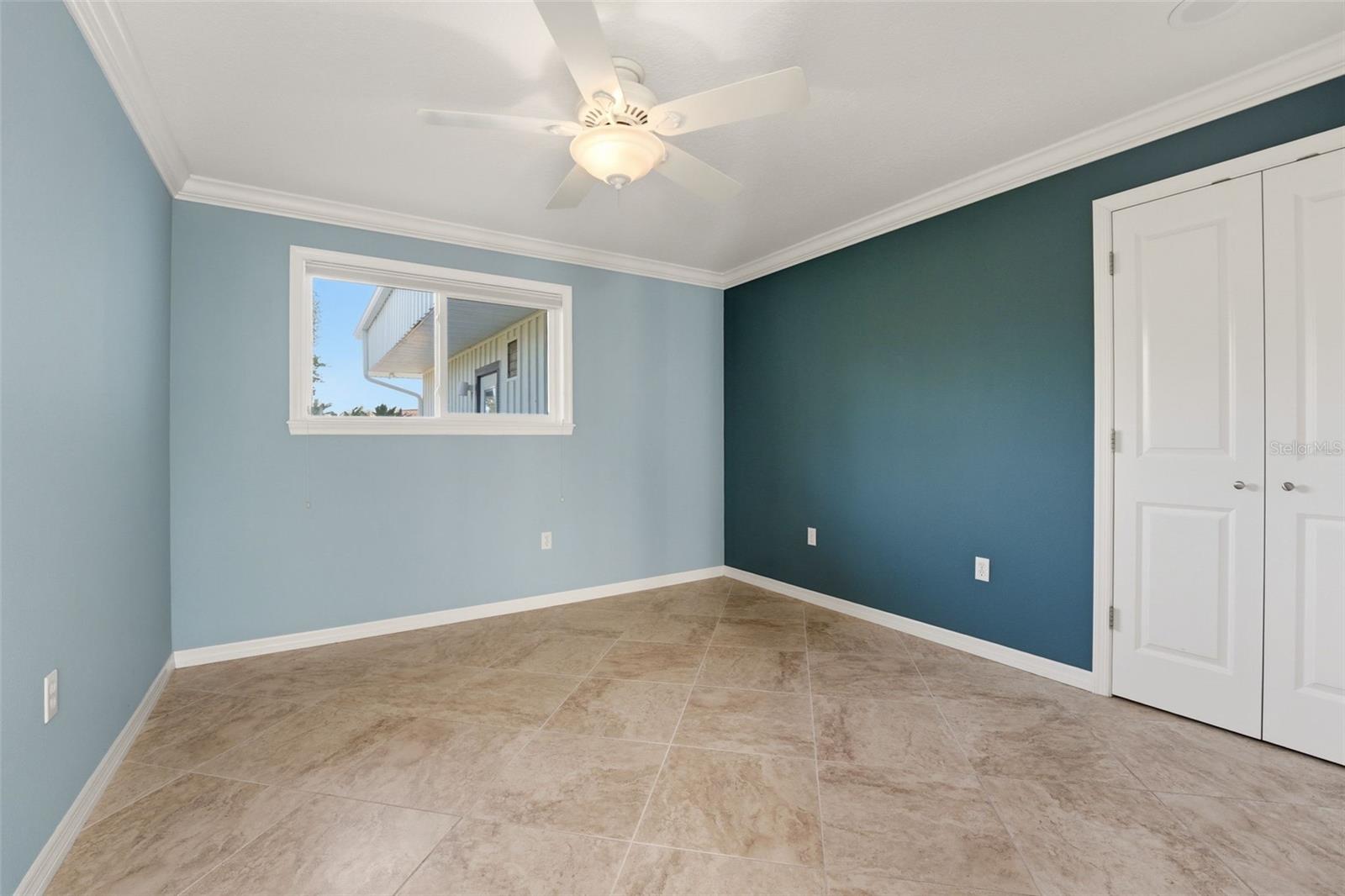BLUE DOLPHIN ESTATES - Residential