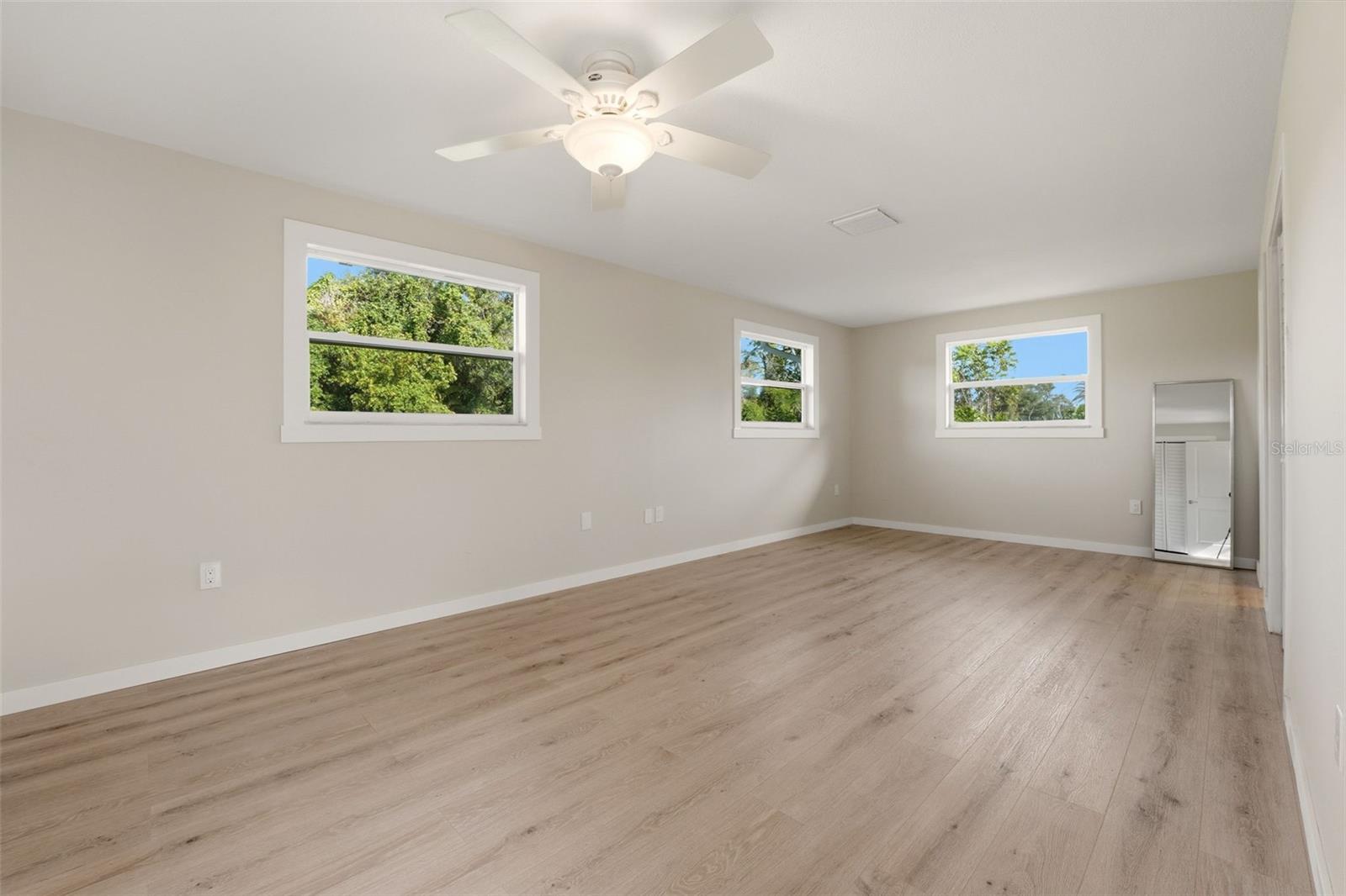 BLUE DOLPHIN ESTATES - Residential