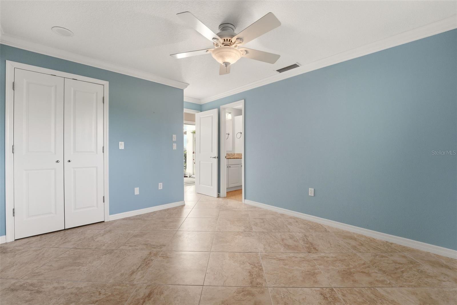 BLUE DOLPHIN ESTATES - Residential