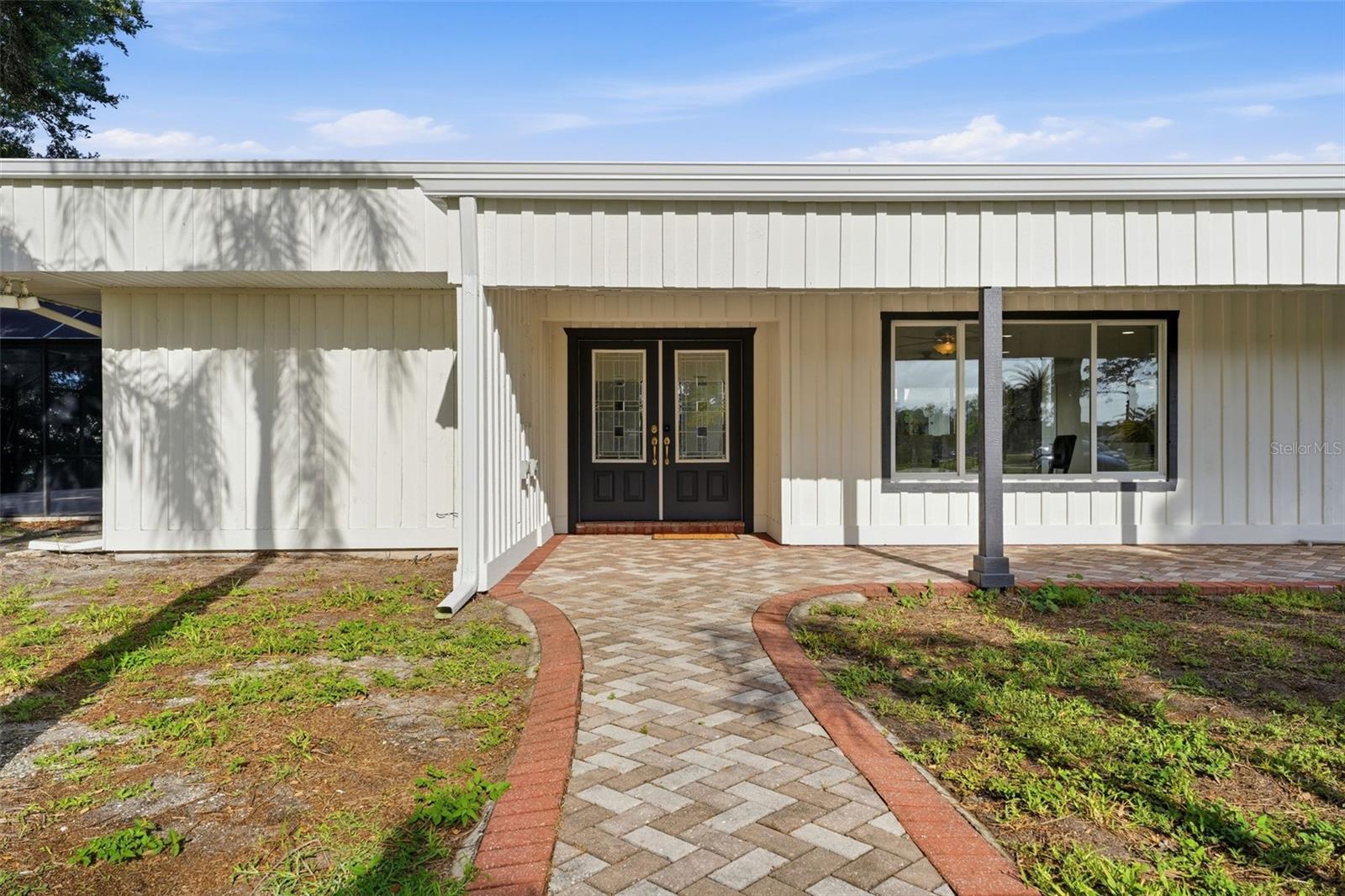 2180 W DOLPHIN DRIVE