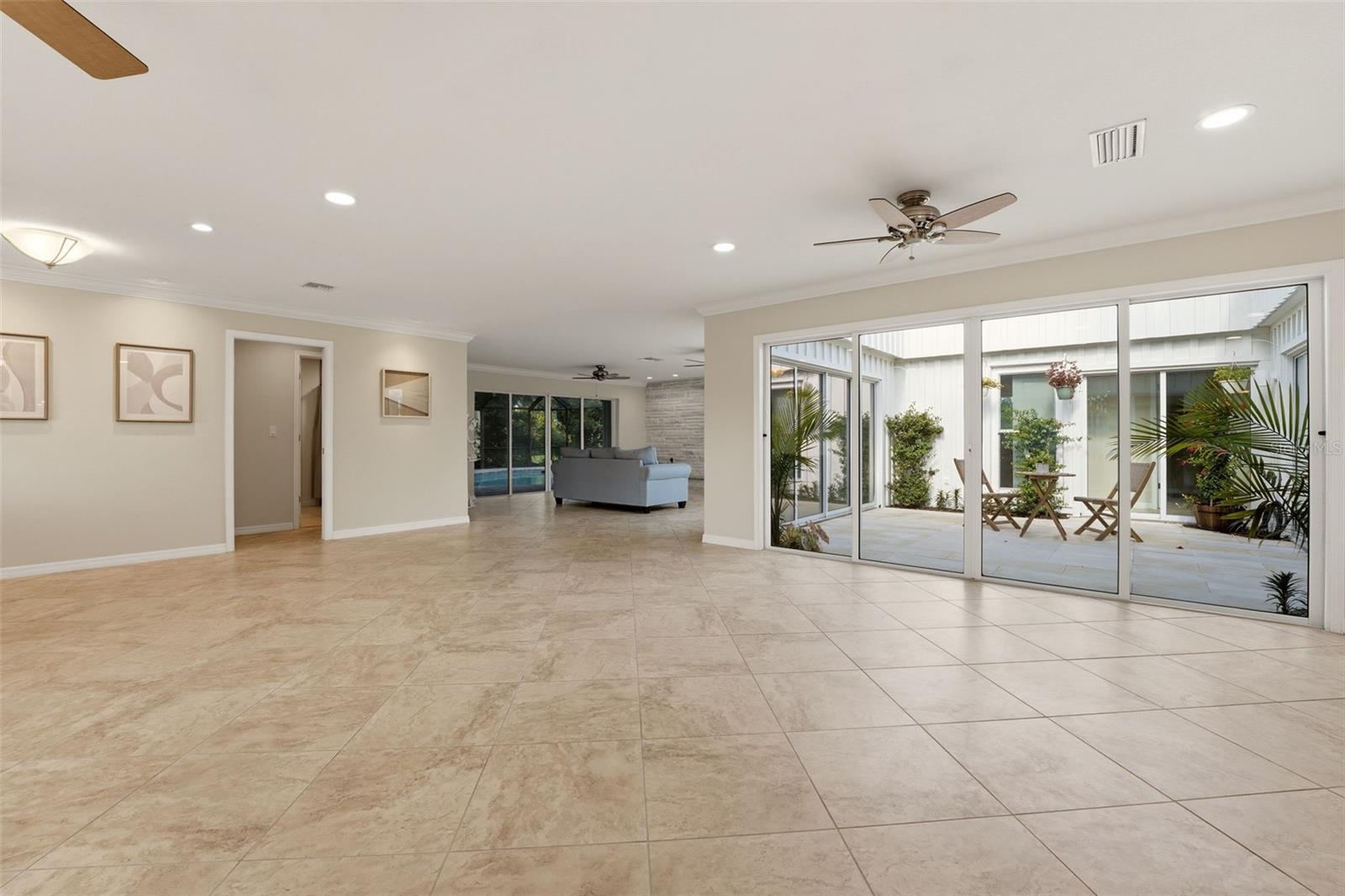 BLUE DOLPHIN ESTATES - Residential