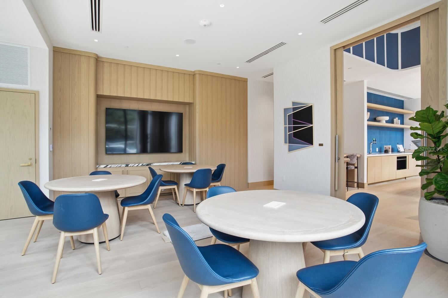 BAYSHORE YSABELLA CONDOMINIUM - Residential Lease