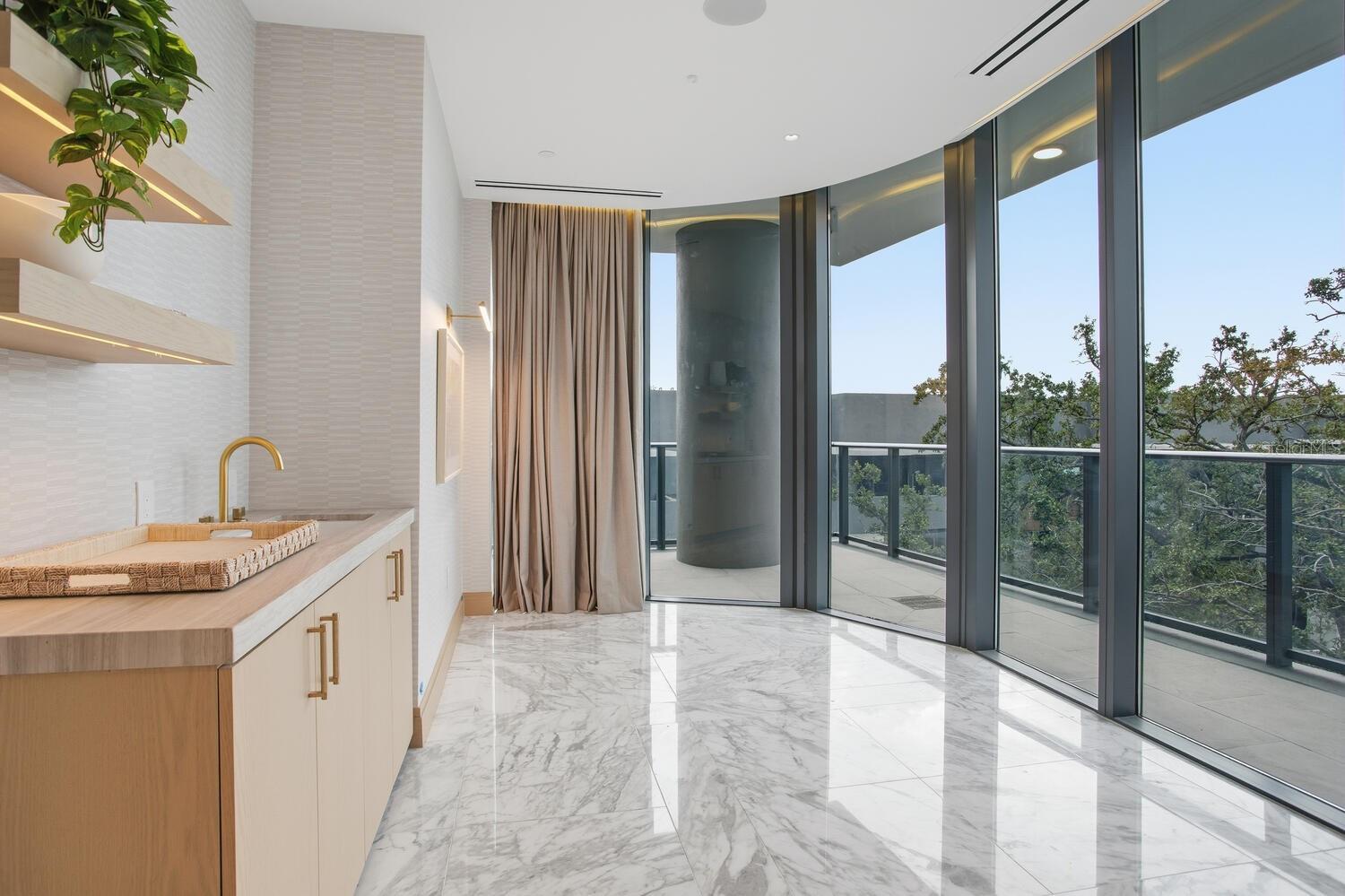 BAYSHORE YSABELLA CONDOMINIUM - Residential Lease