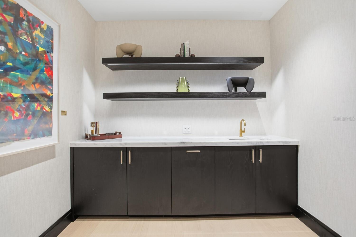 BAYSHORE YSABELLA CONDOMINIUM - Residential Lease