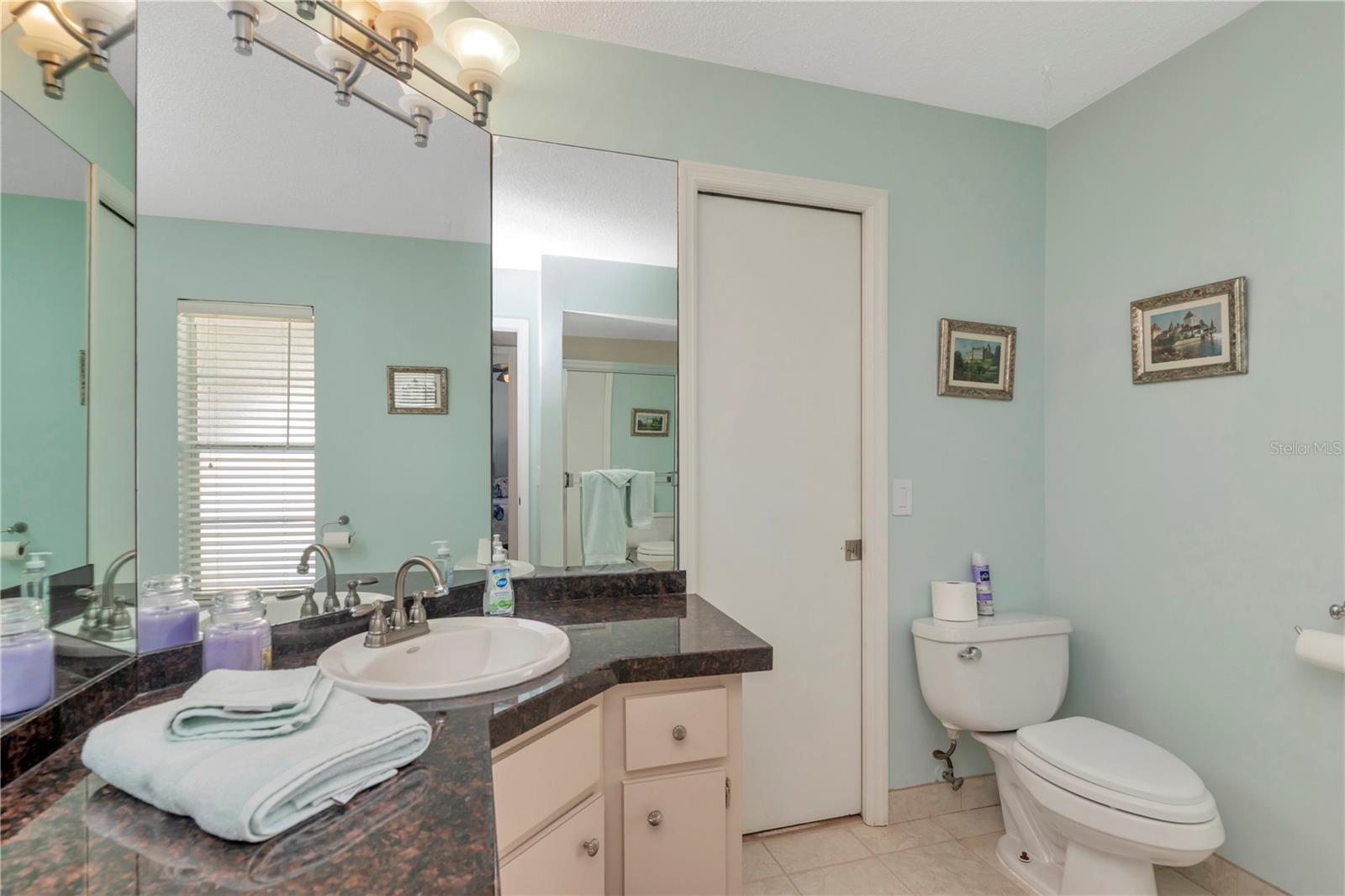 LAKE VALENCIA UNIT ONE - Residential