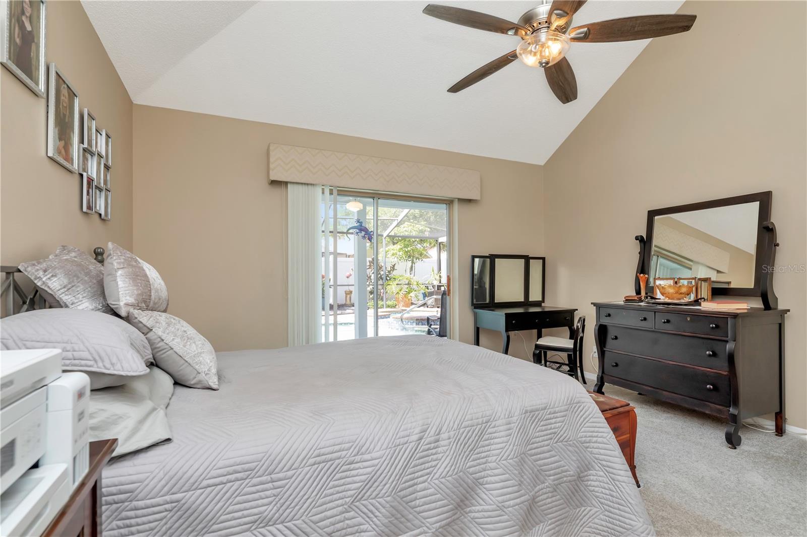 LAKE VALENCIA UNIT ONE - Residential