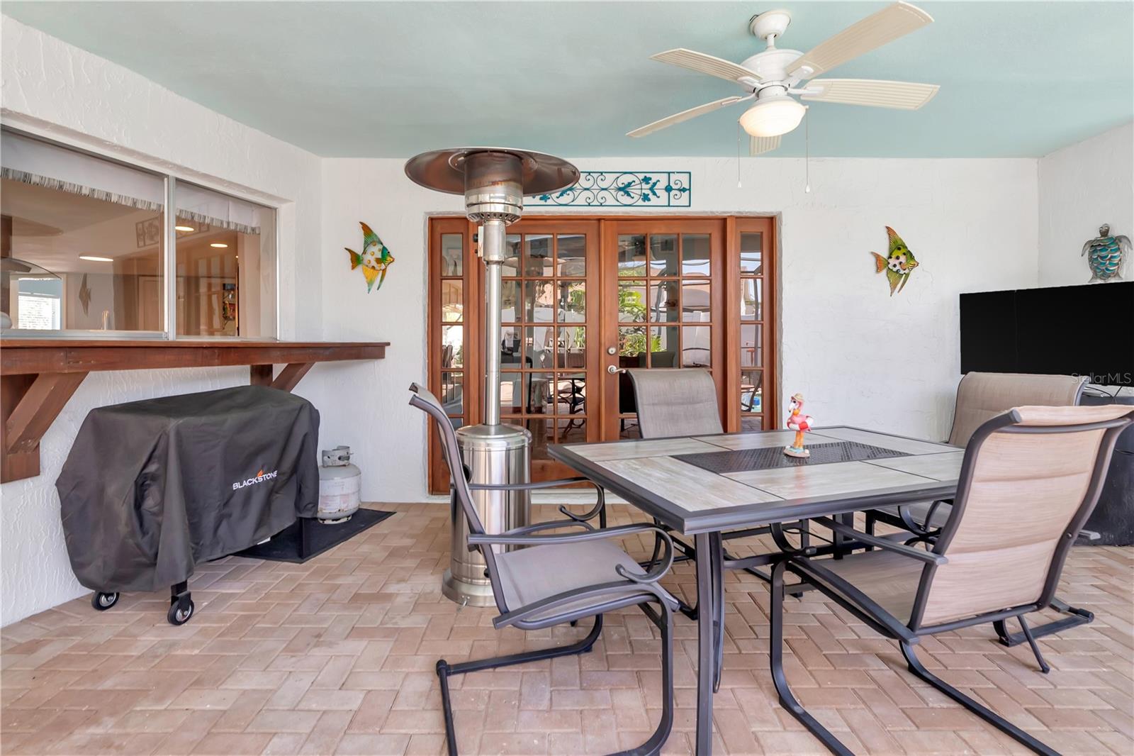 LAKE VALENCIA UNIT ONE - Residential