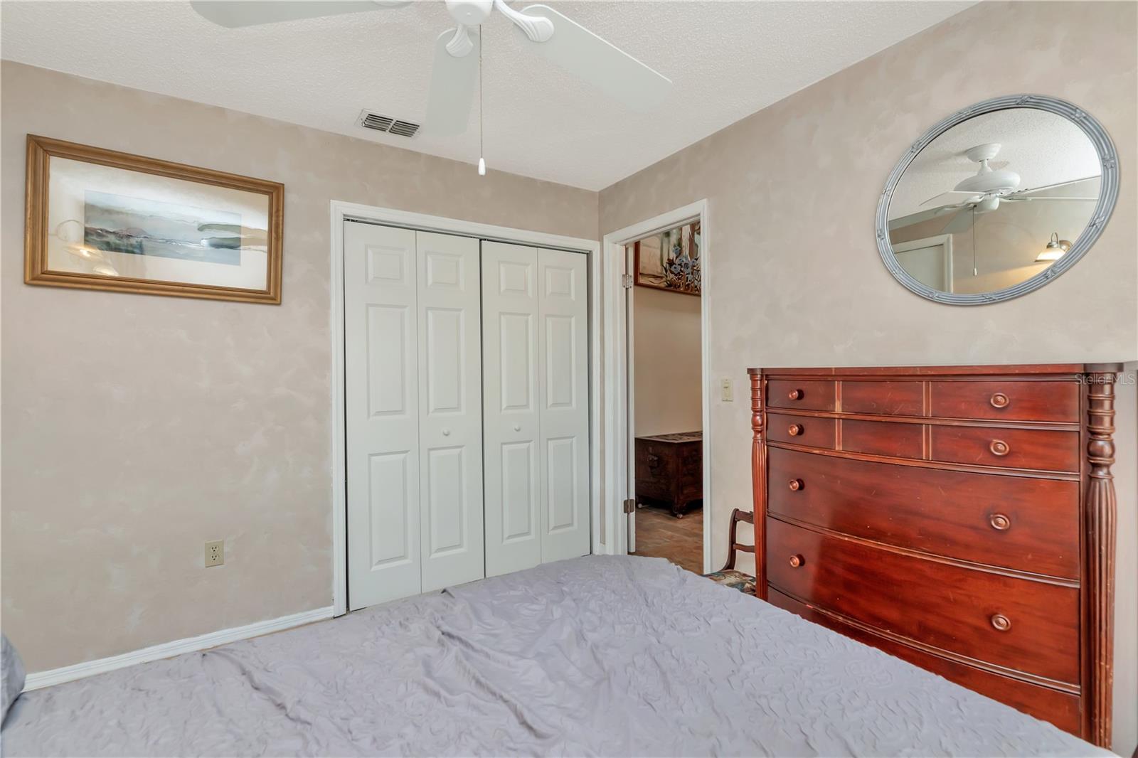 LAKE VALENCIA UNIT ONE - Residential