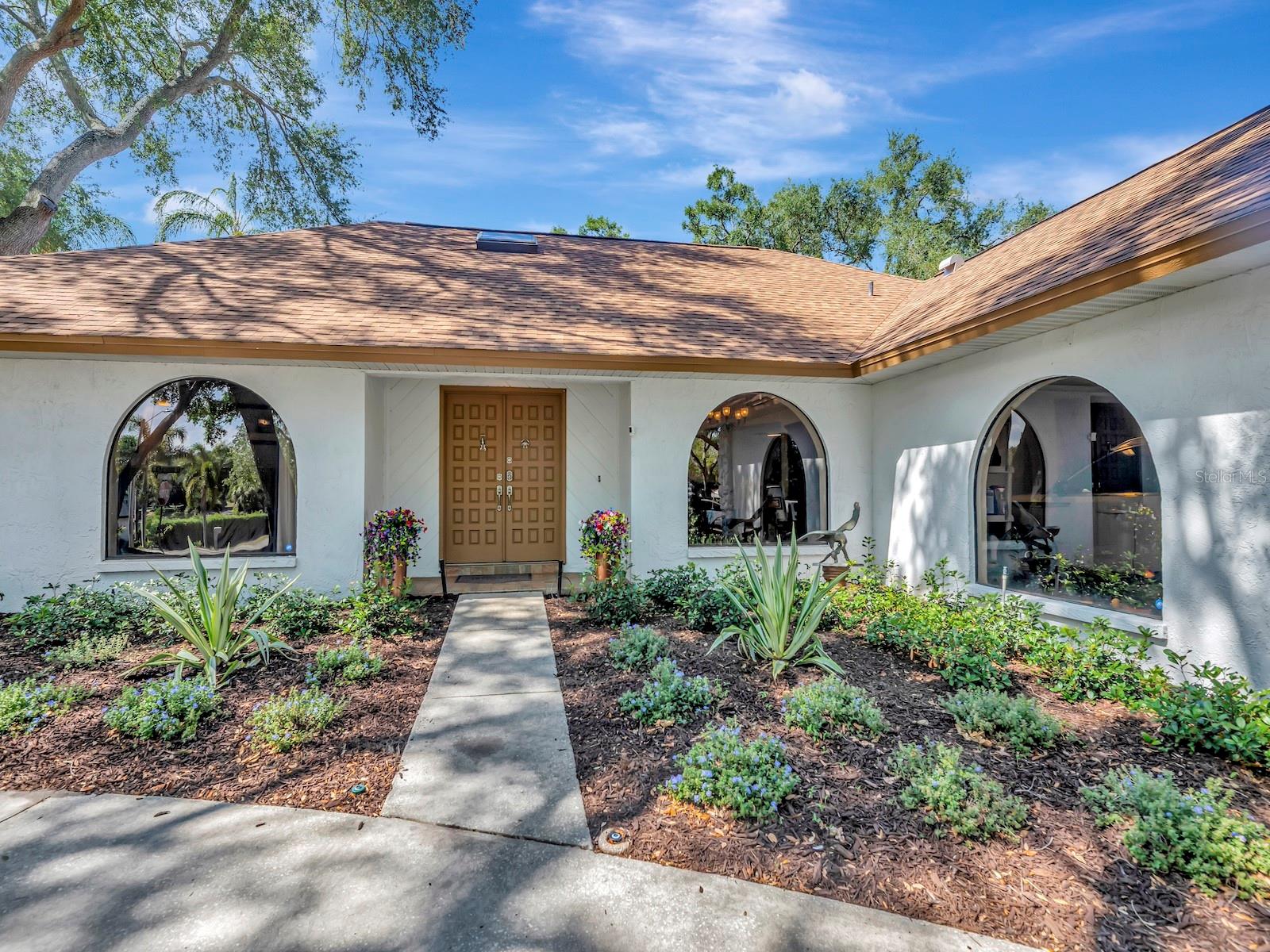 LAKE VALENCIA UNIT ONE - Residential