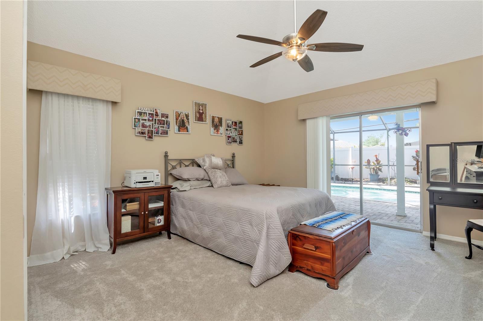 LAKE VALENCIA UNIT ONE - Residential