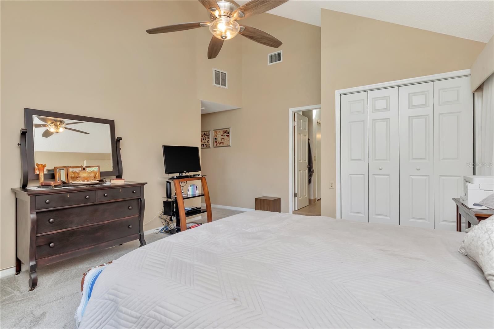 LAKE VALENCIA UNIT ONE - Residential
