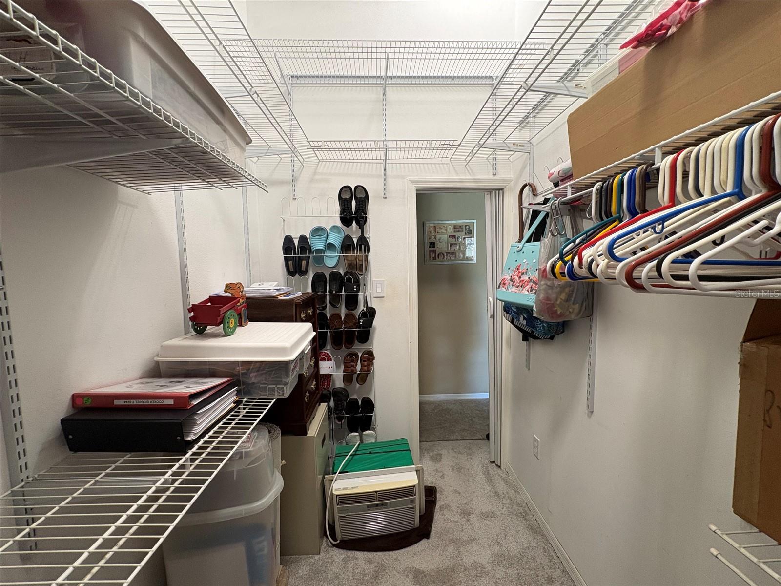 LAKE VALENCIA UNIT ONE - Residential