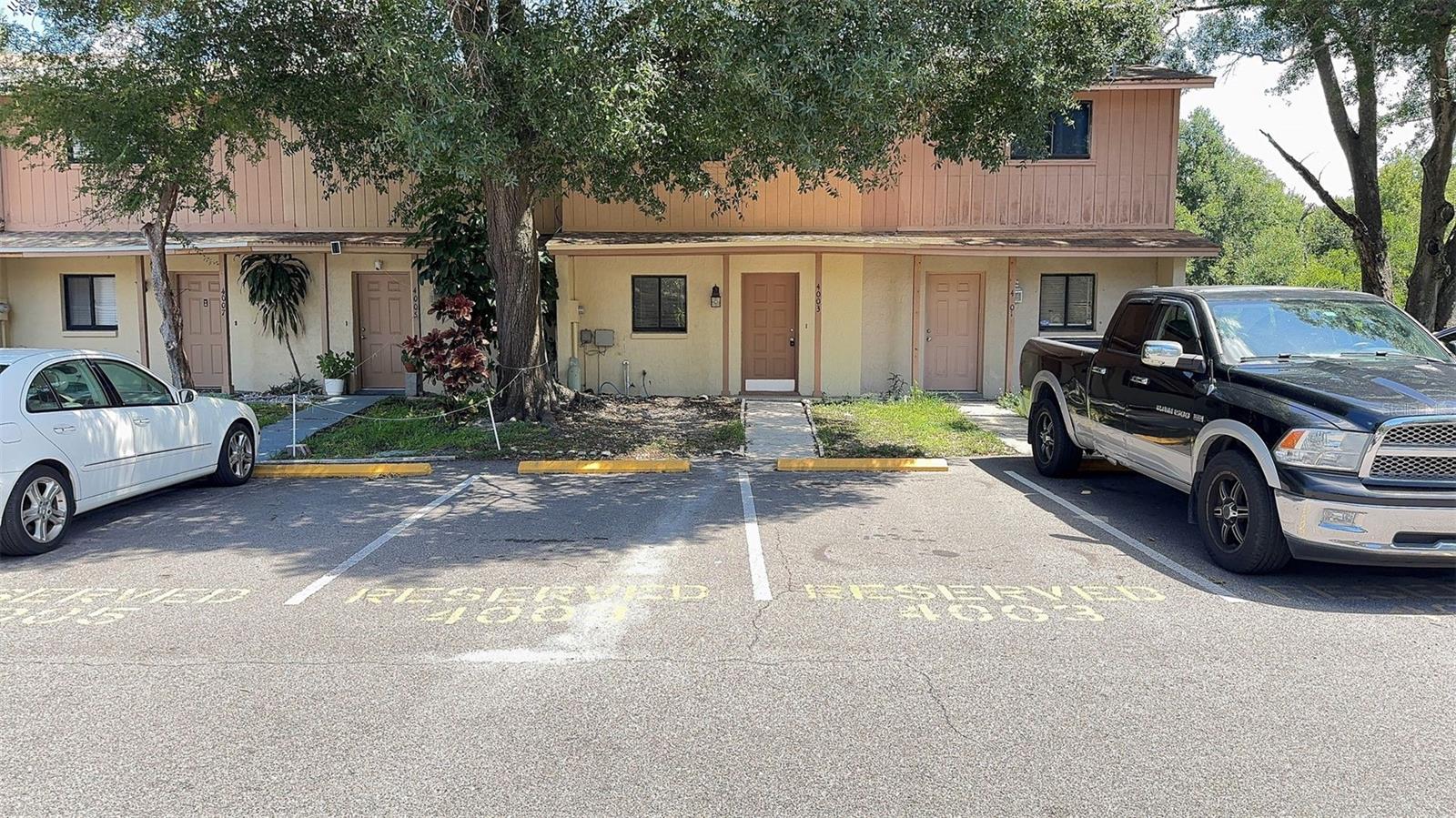 Come see this beautiful, newly renovated, 2 Bedroom, 2.5 bath Townhouse for rent in Tampa. This two story unit is located in Kirby Creek Townhomes near Dale Mabry and Waters! New paint. New kitchen cabinets. New appliances. New vanities. New fixtures. New master shower. New carpet in bedrooms.
The first floor features a spacious living/kitchen/dining combo area with tiled flooring throughout. It also features a half bath perfect for convenient guest use. The upstairs features both bedrooms with new carpeted flooring. Each bedroom has ample storage space. The master bedroom has a stunning attached bathroom. An additional full bath is also located upstairs adjacent to the 2nd bedroom including a shower/tub combo. Off the living room there is a screened lanai and fenced backyard perfect for bringing the outdoors in. There is a washer and dryer in the large storage shed off of the screened lanai. This townhome is centrally located, close to shopping, restaurants, the Tampa Airport, etc!