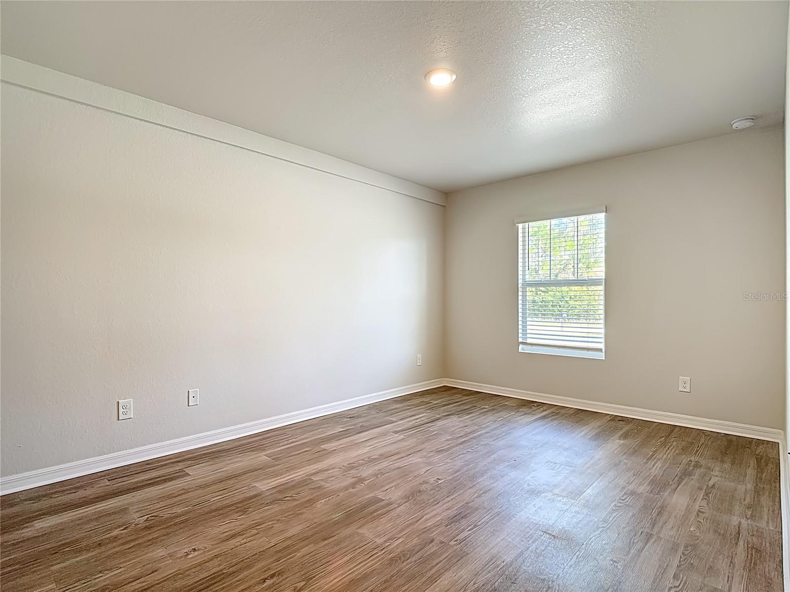 GREENBRIAR - Residential Income