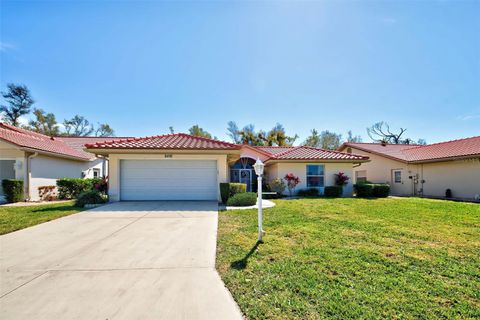 Single Family Residence in ENGLEWOOD FL 8497 CREEKVIEW LANE.jpg