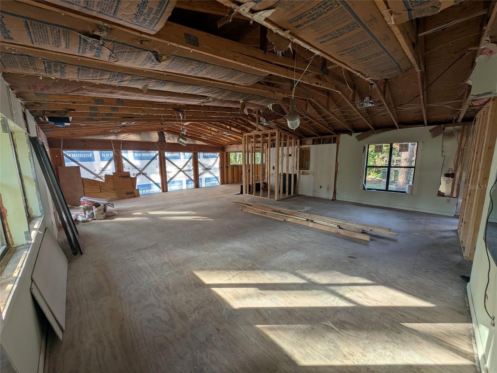 STAR LAKE FOREST - Residential