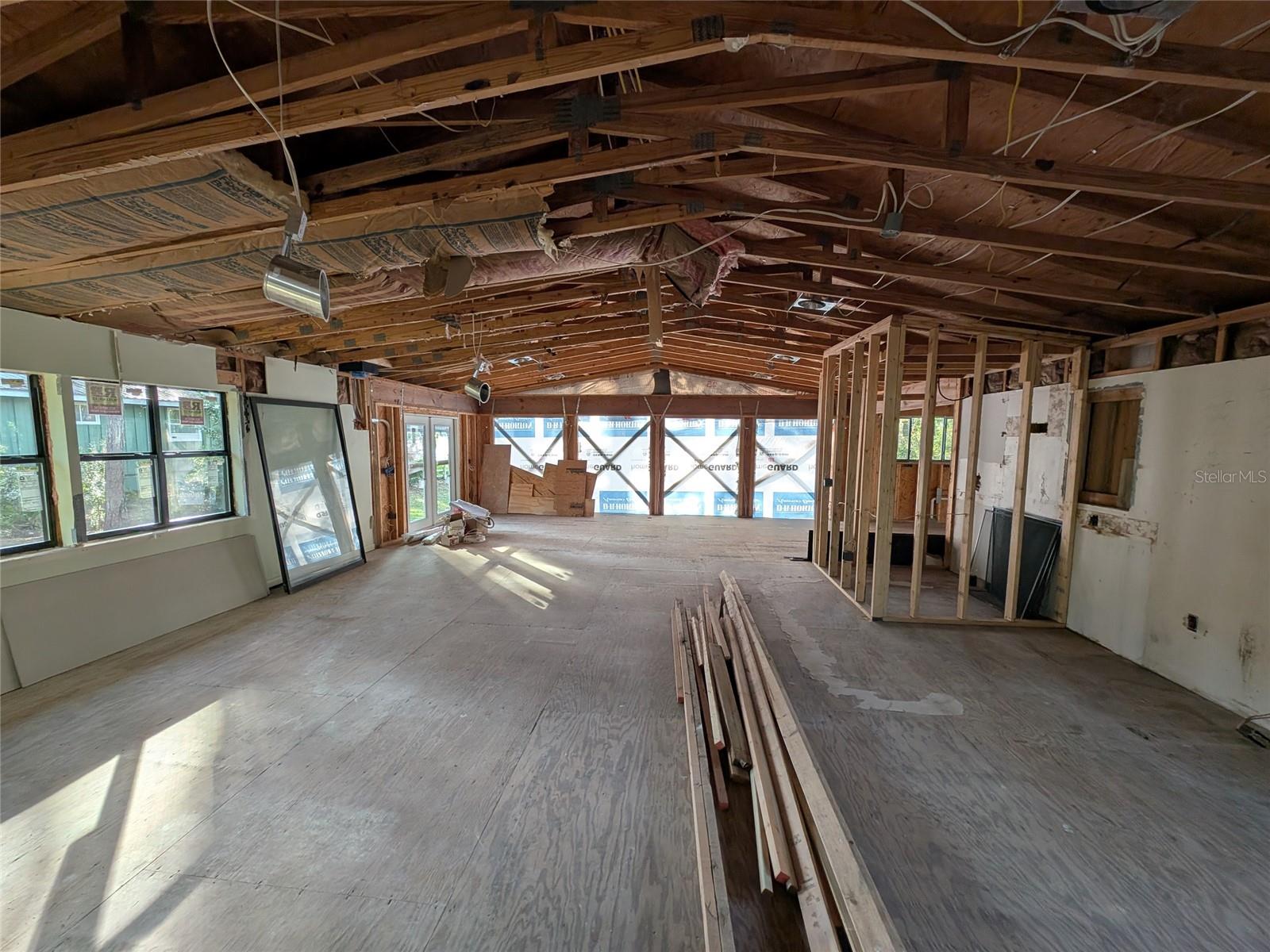 STAR LAKE FOREST - Residential