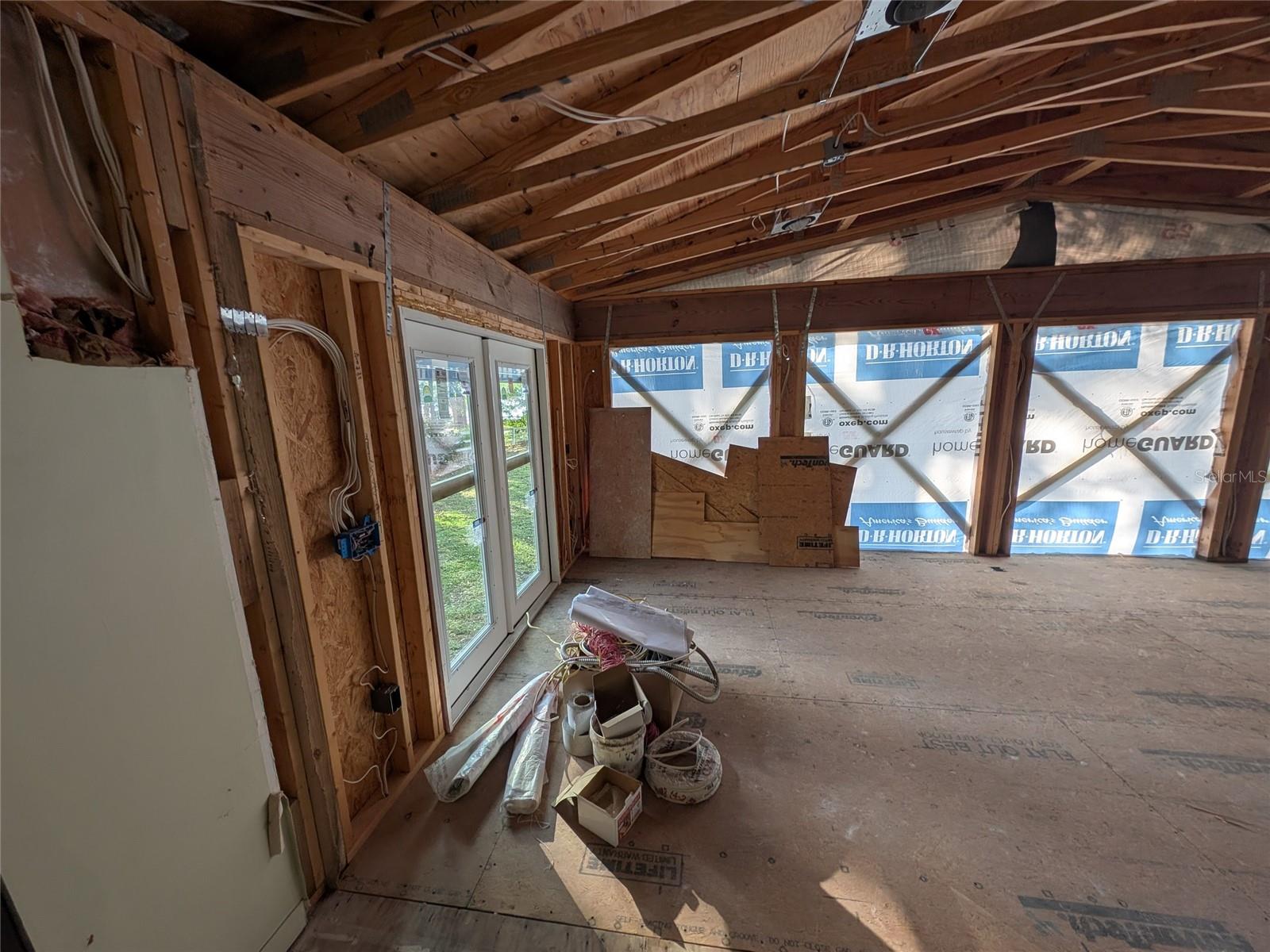 STAR LAKE FOREST - Residential