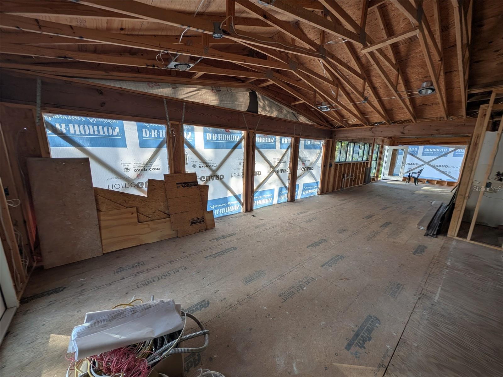 STAR LAKE FOREST - Residential