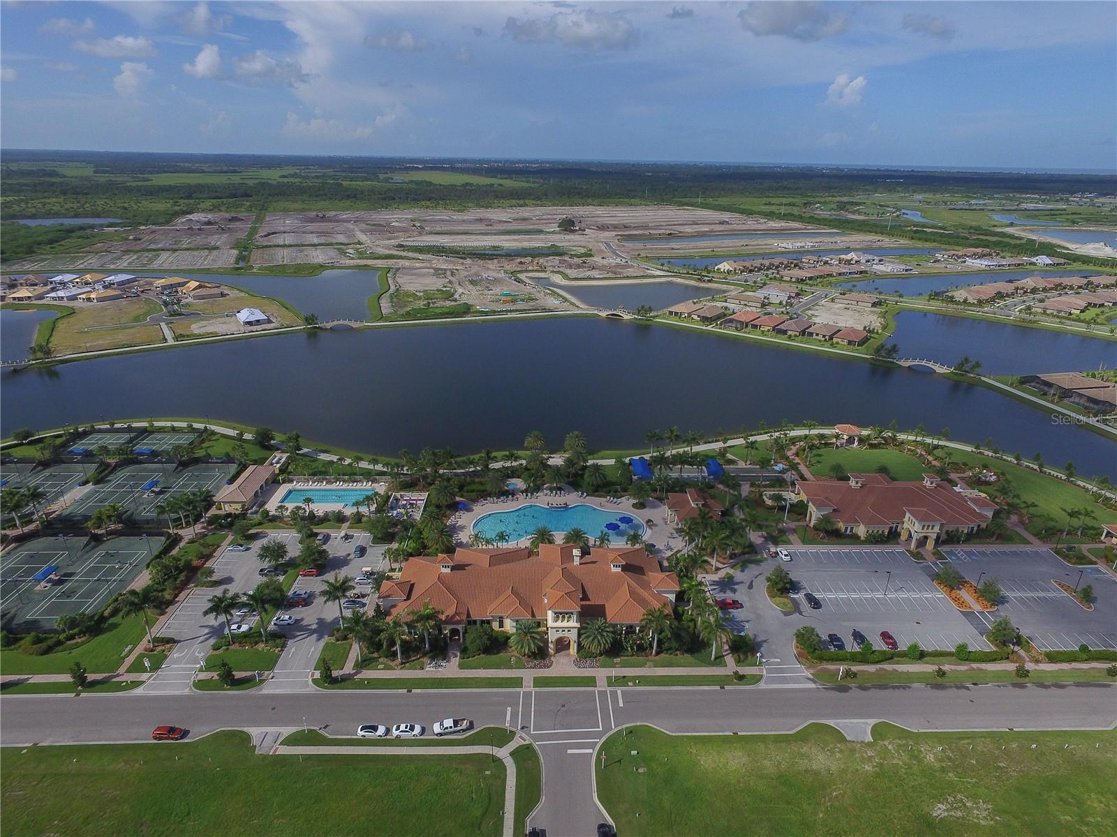 ISLANDWALK/WEST VLGS PH 2D & 2 - Residential