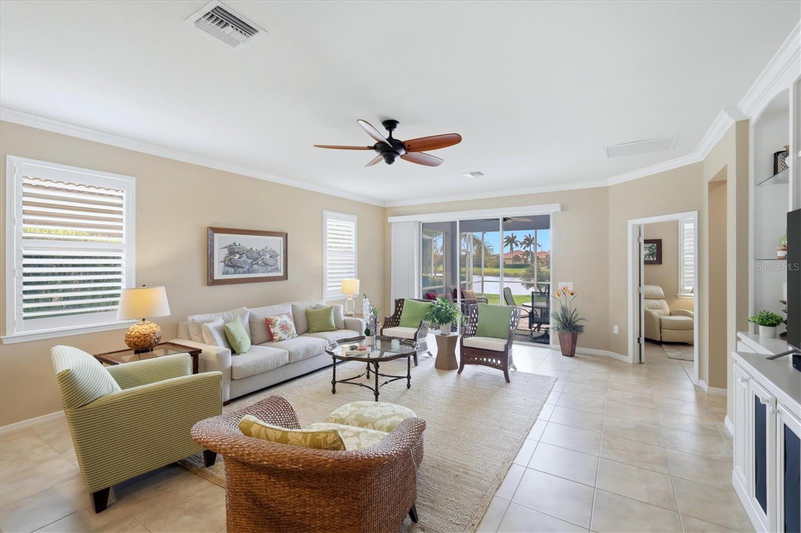 ISLANDWALK/WEST VLGS PH 2D & 2 - Residential