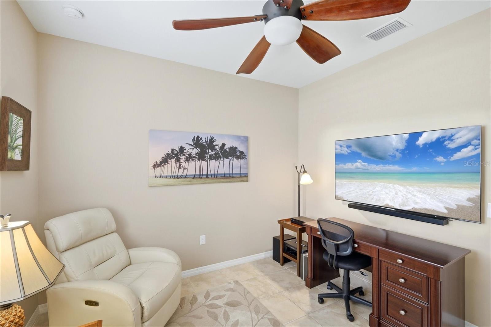 ISLANDWALK/WEST VLGS PH 2D & 2 - Residential