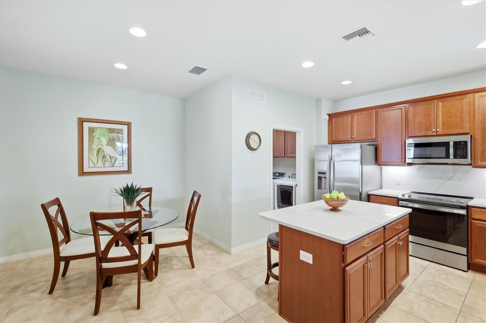 ISLANDWALK/WEST VLGS PH 2D & 2 - Residential