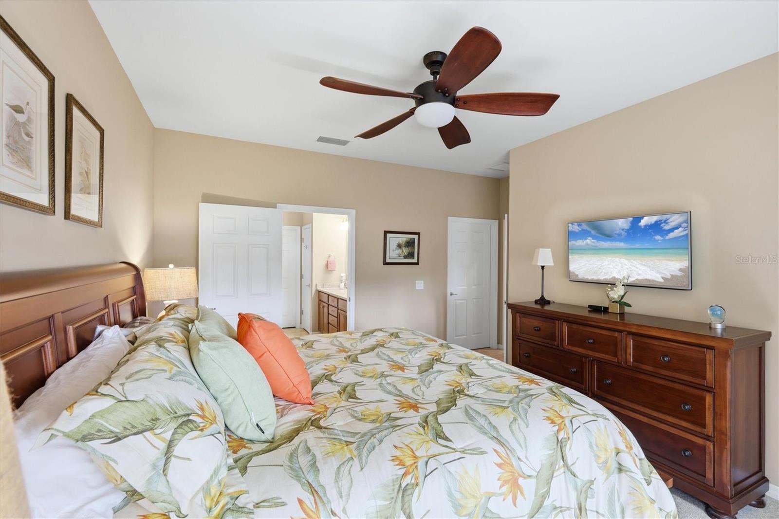 ISLANDWALK/WEST VLGS PH 2D & 2 - Residential