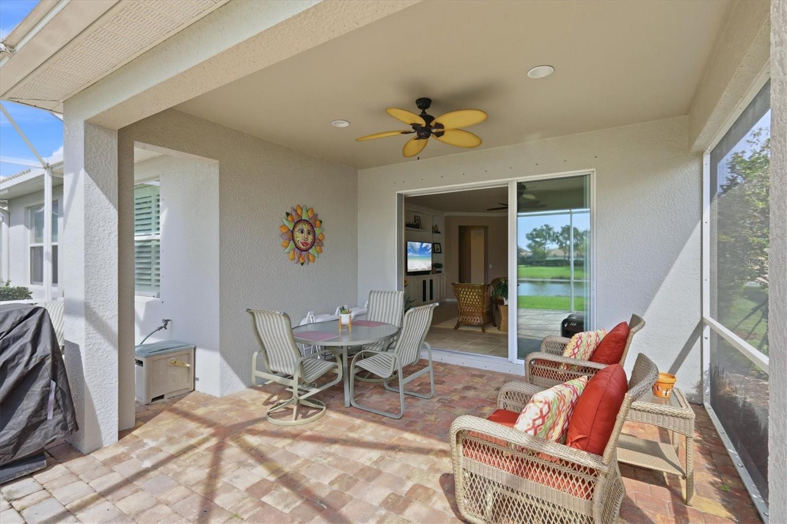 ISLANDWALK/WEST VLGS PH 2D & 2 - Residential