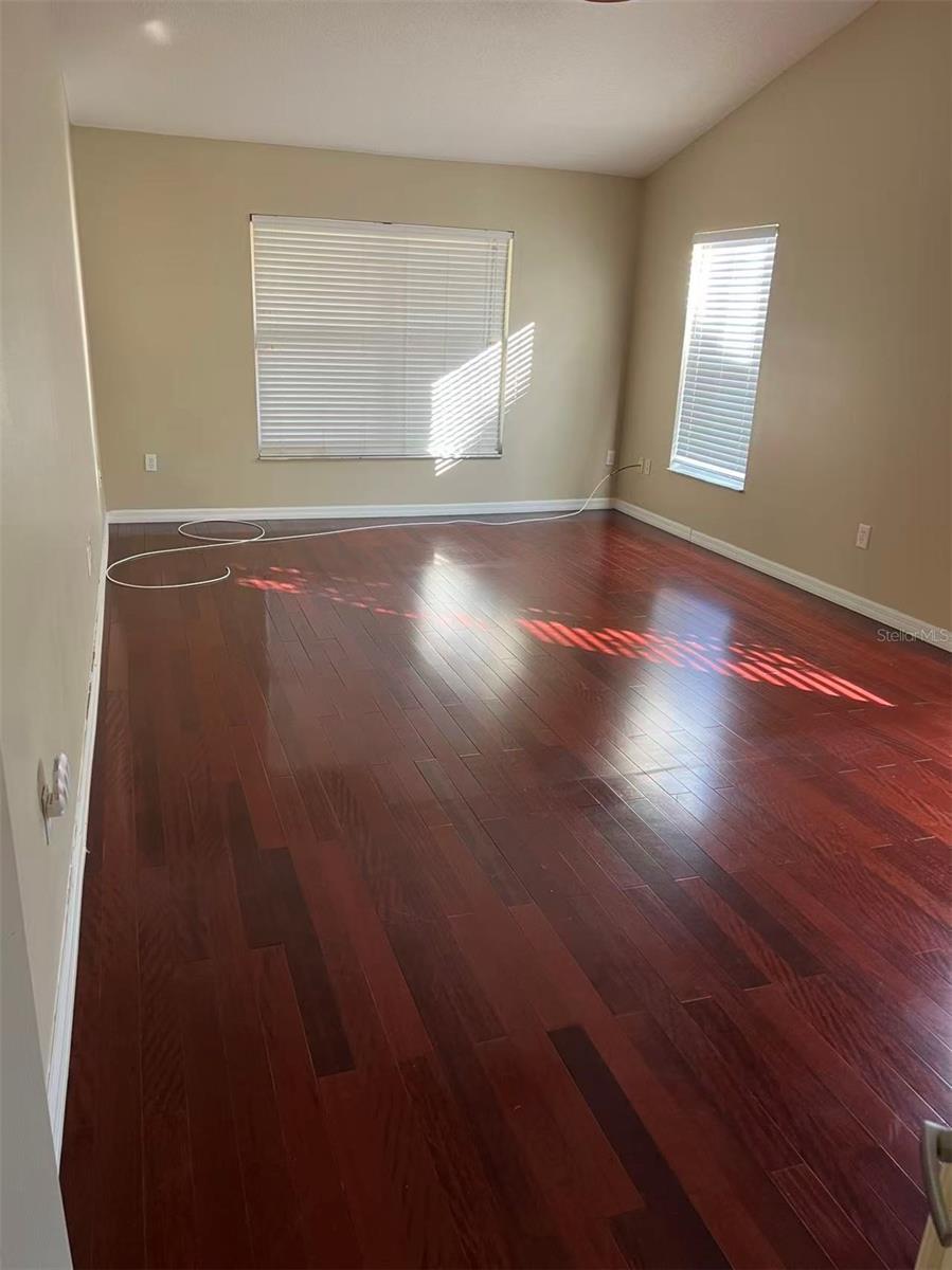 HAMPTONS - Residential Lease