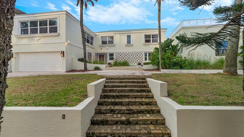 TRITON BEACH - Residential