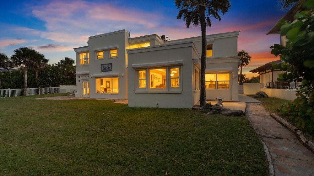 TRITON BEACH - Residential