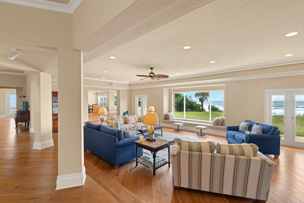 TRITON BEACH - Residential