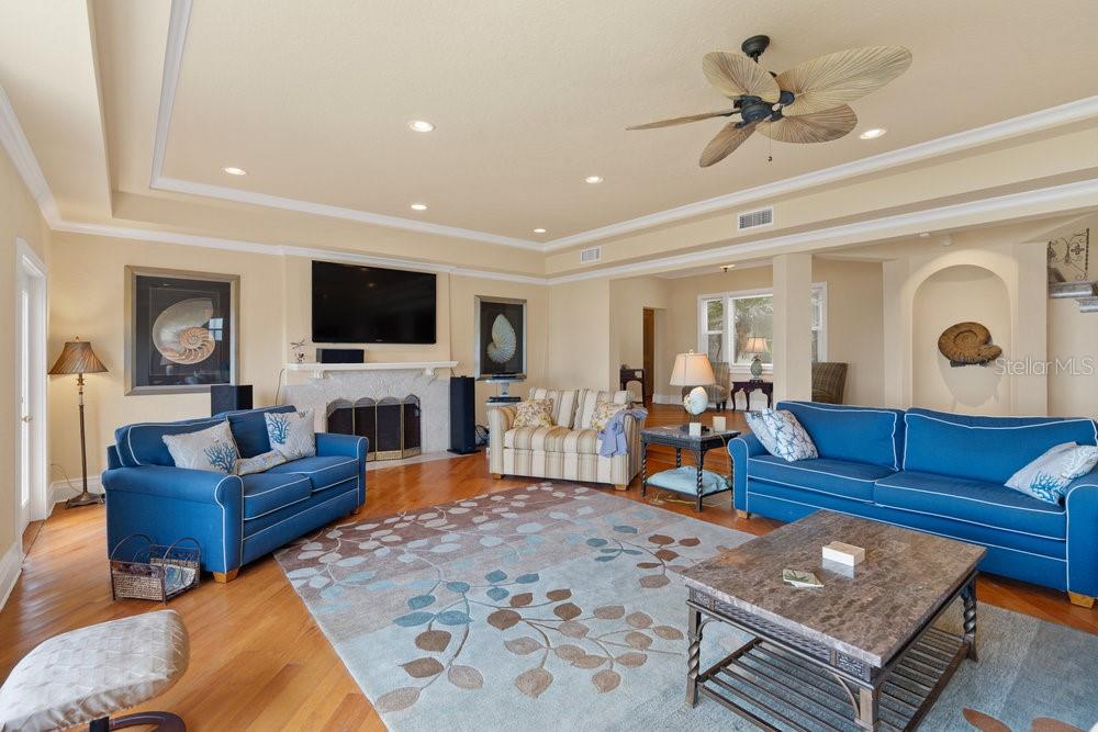 TRITON BEACH - Residential