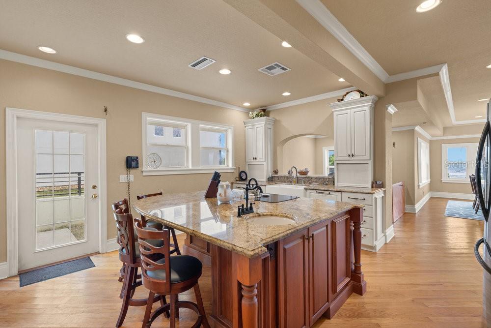 TRITON BEACH - Residential