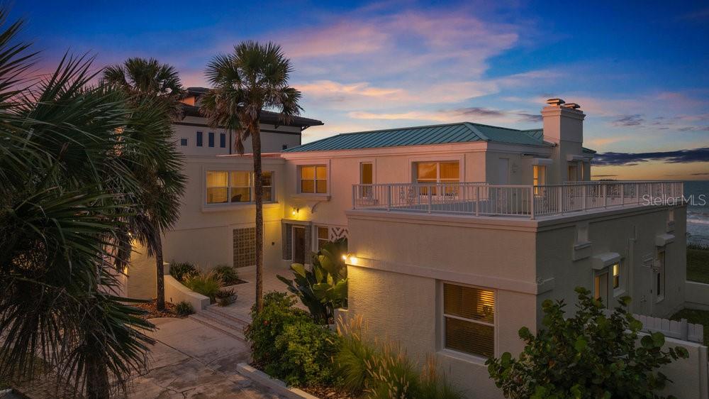 TRITON BEACH - Residential