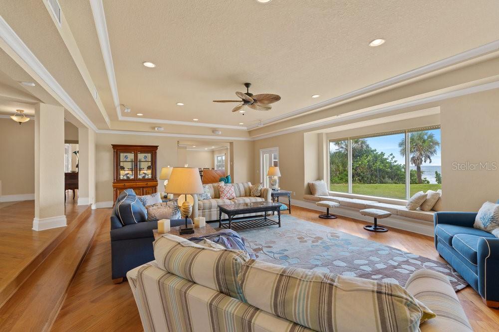 TRITON BEACH - Residential