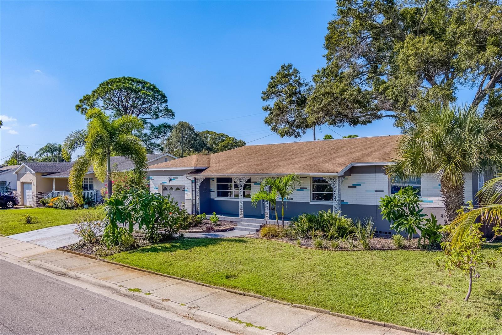 GARDEN MANOR SEC 2 - Residential