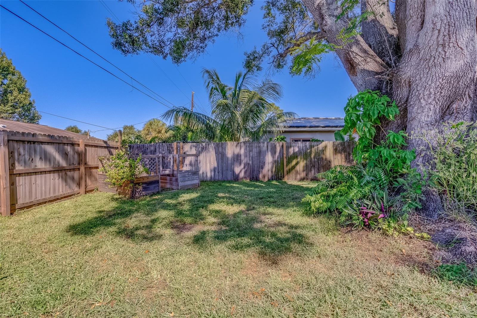 GARDEN MANOR SEC 2 - Residential